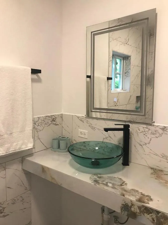 Centrally Located Room - 5 بورت أنطونيو