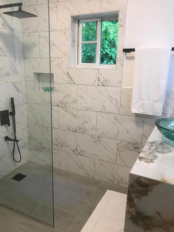 Centrally Located Room - 5 بورت أنطونيو منزل للإقامة