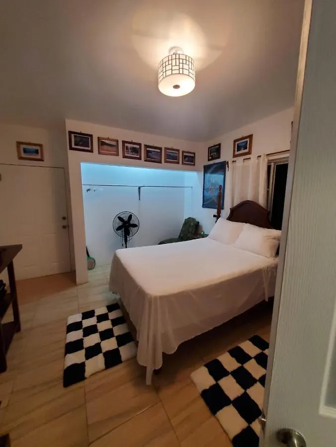 منزل للإقامة Centrally Located Room - 5 بورت أنطونيو جامايكا